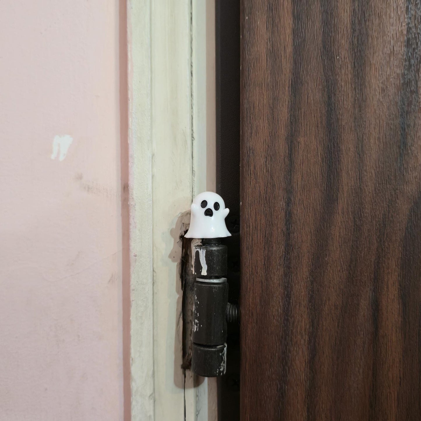 Ghost Hinge Head