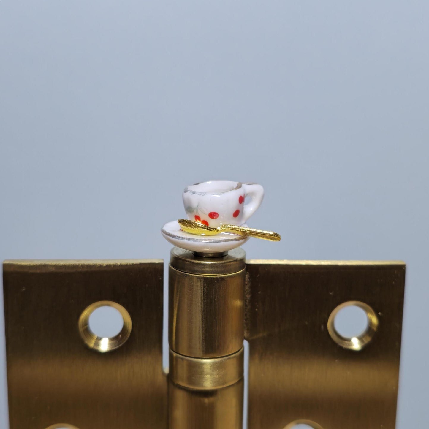 Cherry Teacup Hinge Head