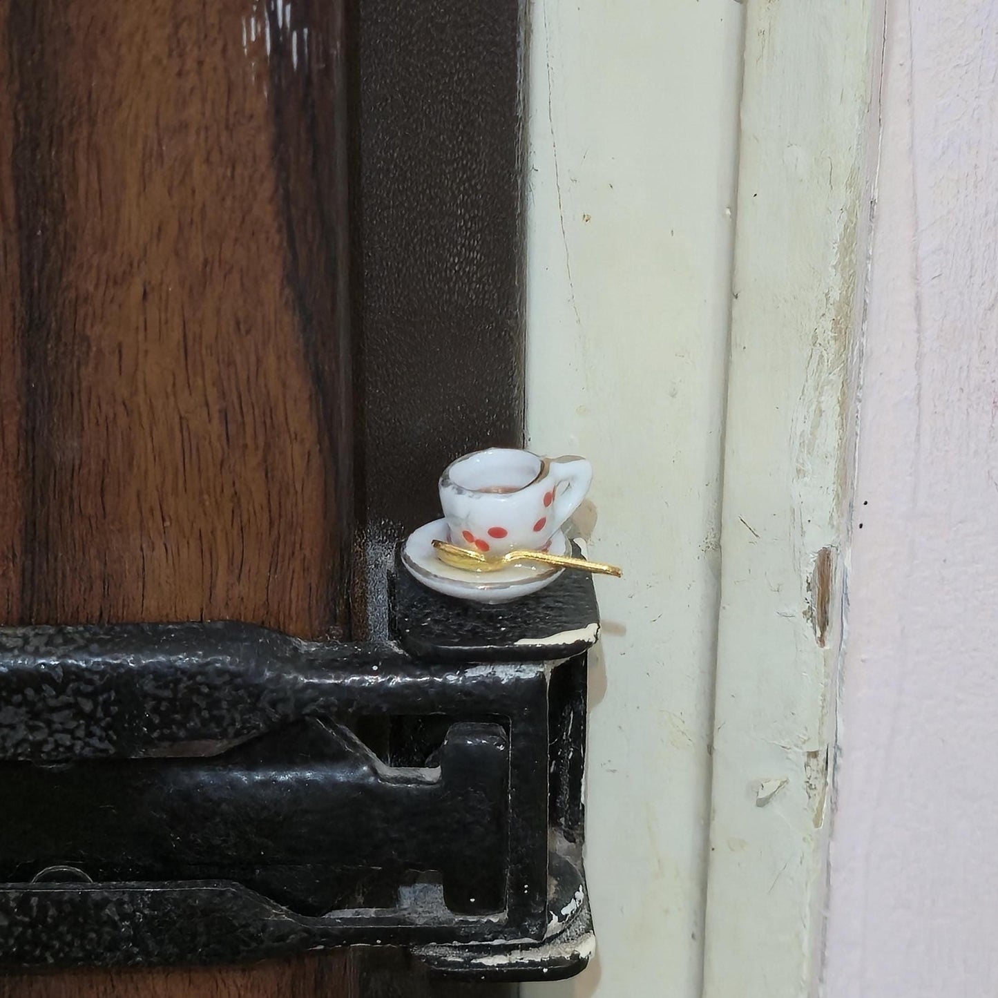 Cherry Teacup Hinge Head