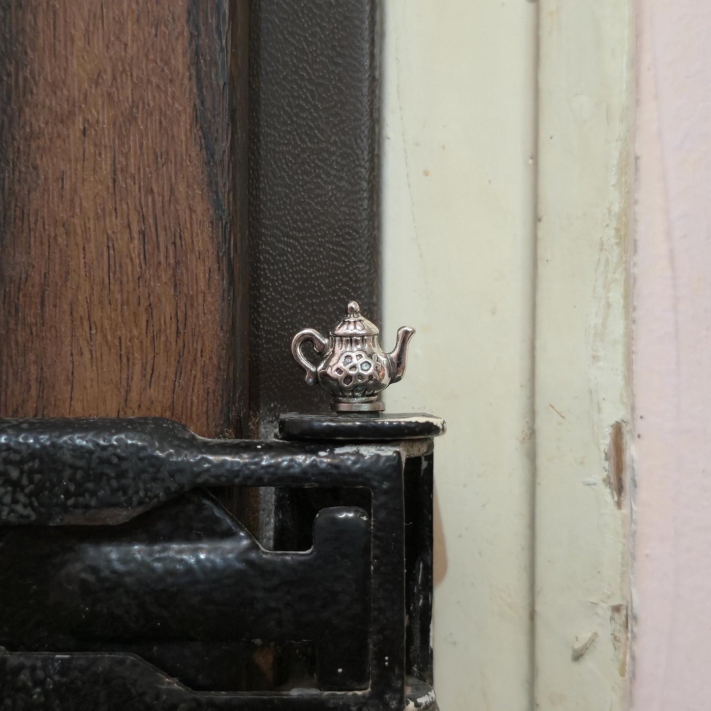 Silver Teapot Hinge Head