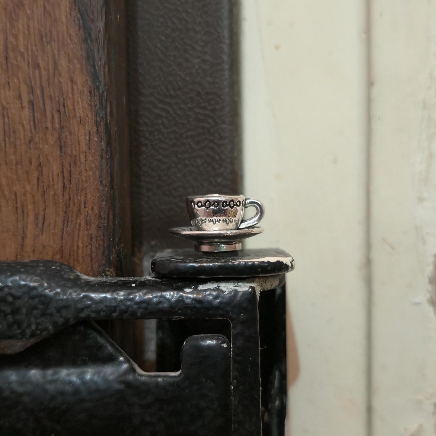 Silver Tea Cup Hinge Head