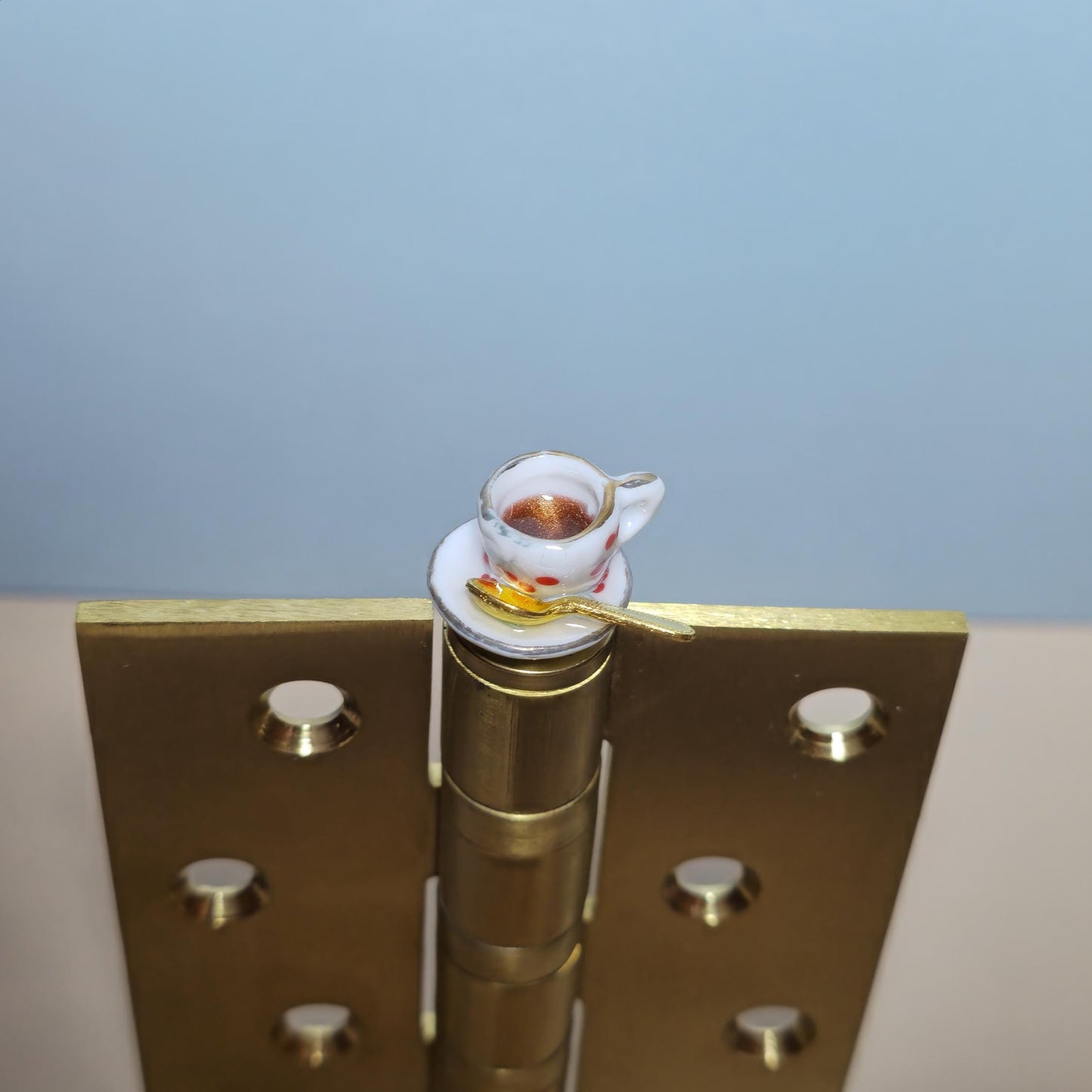 Cherry Teacup Hinge Head