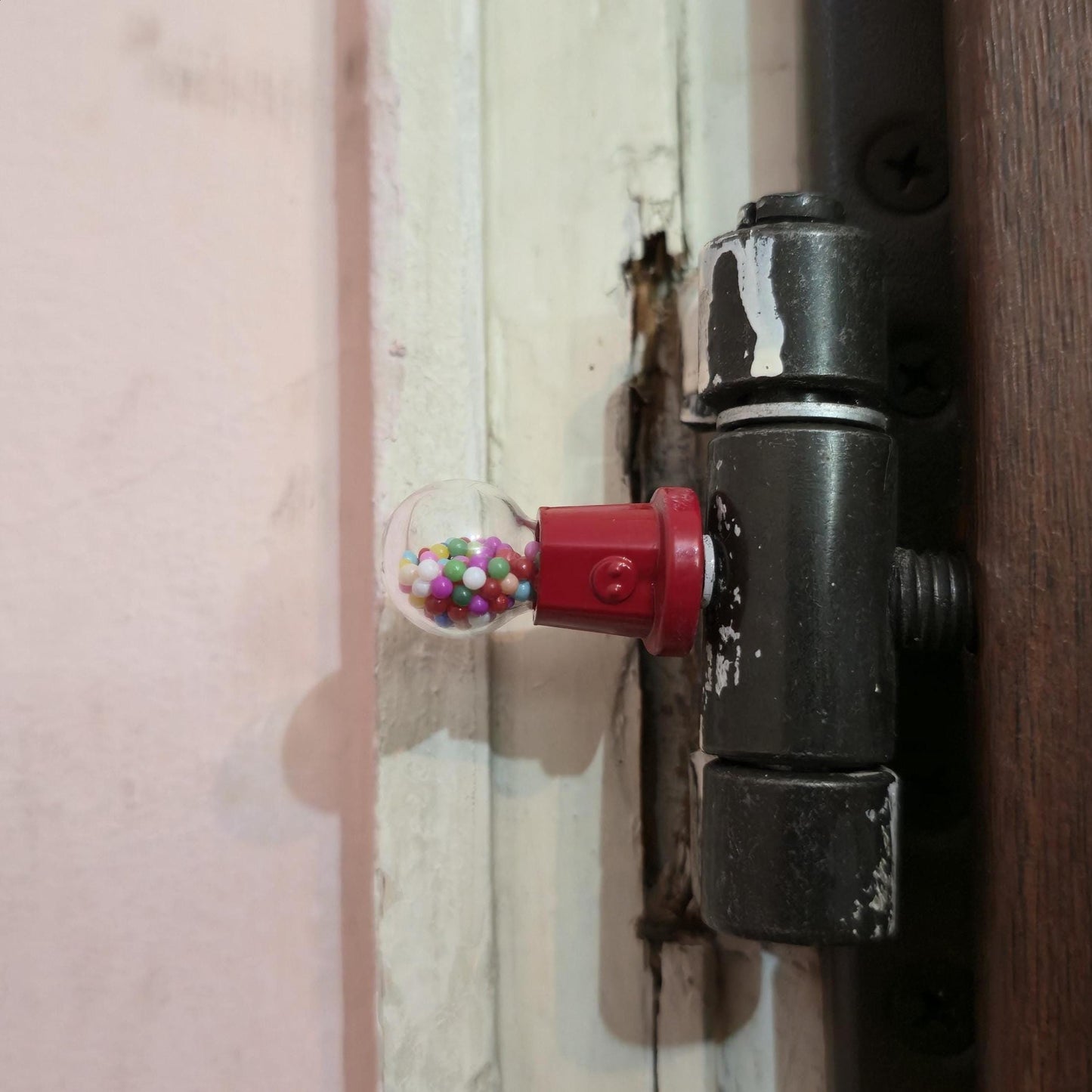 Gumball Machine Hinge Head