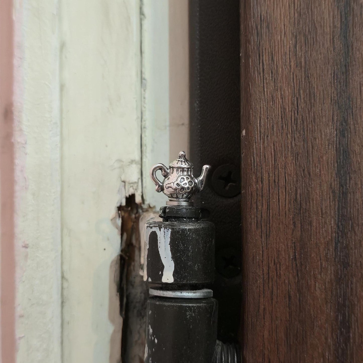 Silver Teapot Hinge Head