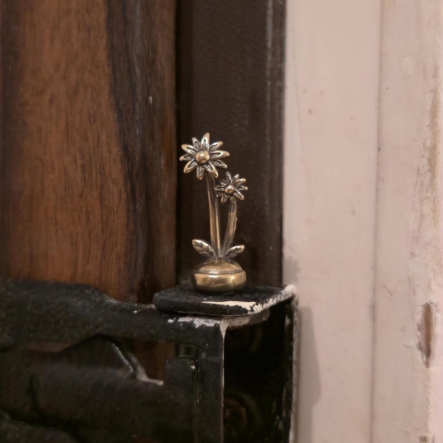 Flower Hinge Head