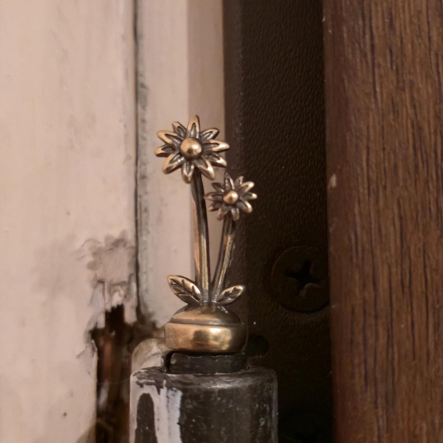 Flower Hinge Head