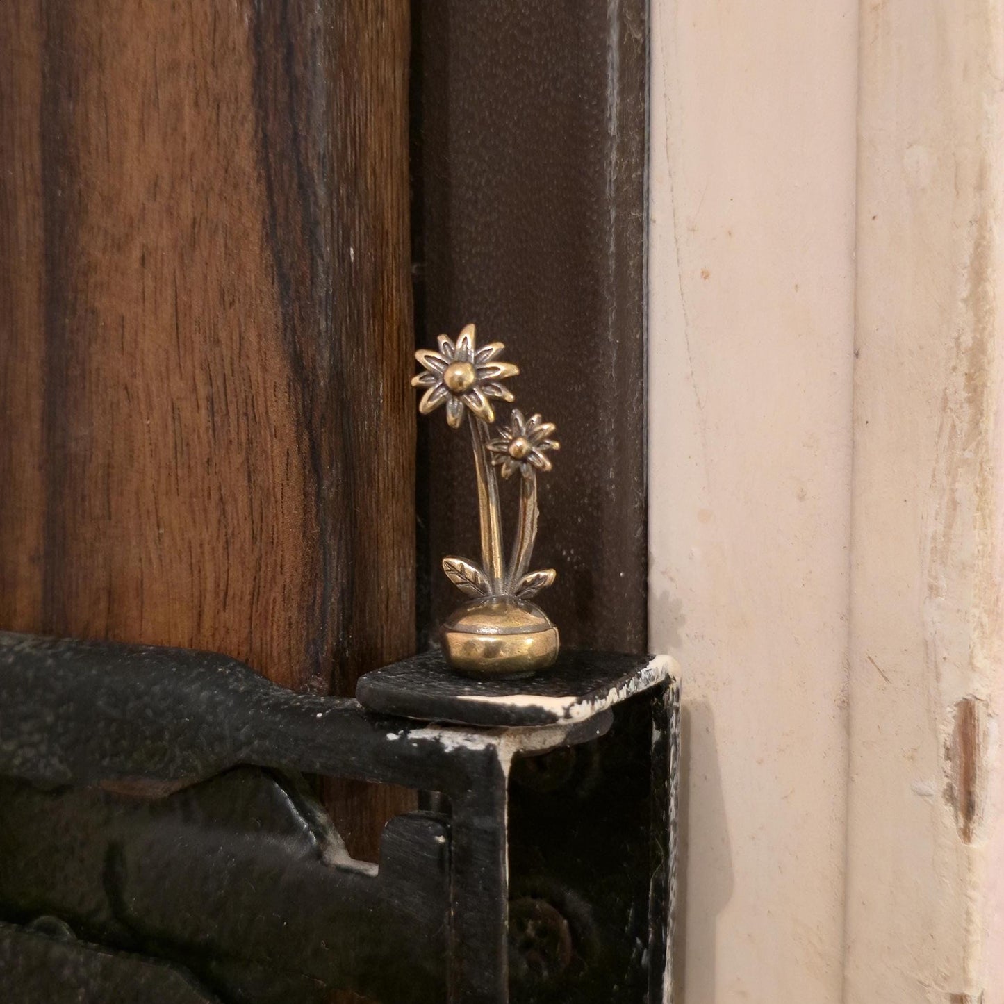Flower Hinge Head